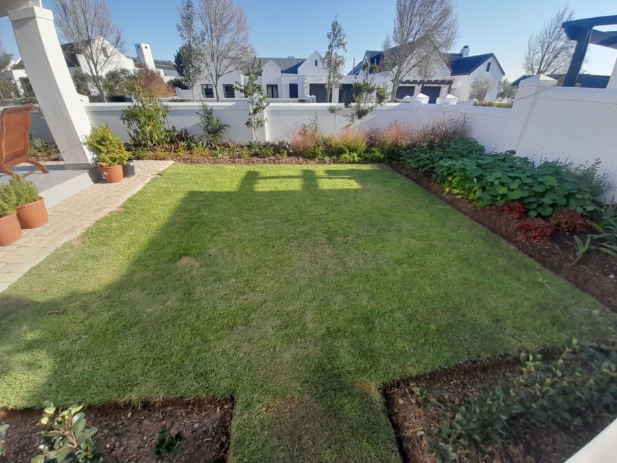 To Let 4 Bedroom Property for Rent in Croydon Vineyard Estate Western Cape